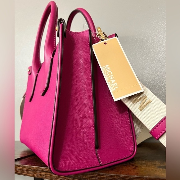 Michael Kors Maple Small Satchel Deep Fuchsia Leather Crossbody NWT - Picture 4 of 5